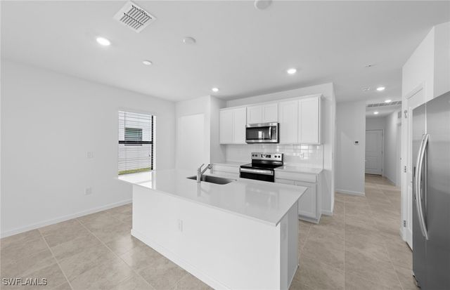 1036 Caloosa Breeze DR, Labelle, FL 33935