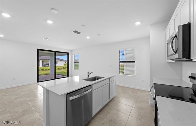 1036 Caloosa Breeze DR, Labelle, FL 33935