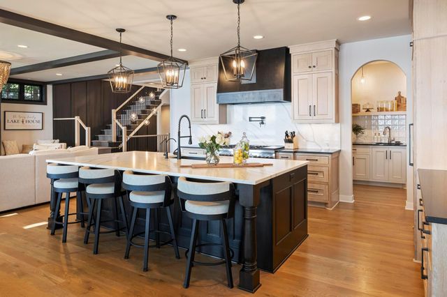 165 Mound Avenue, Excelsior, MN 55331