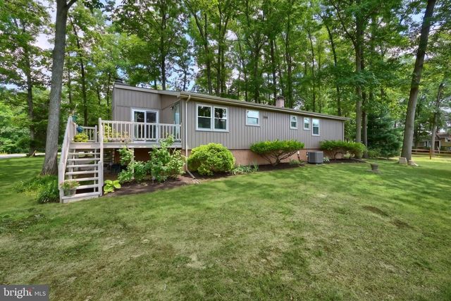 468 FAIRVIEW DR, Hanover, PA 17331