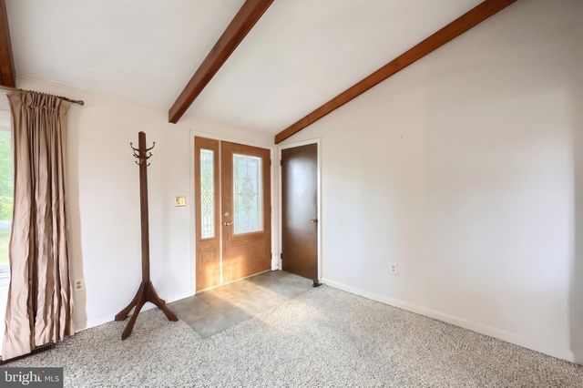 468 FAIRVIEW DR, Hanover, PA 17331