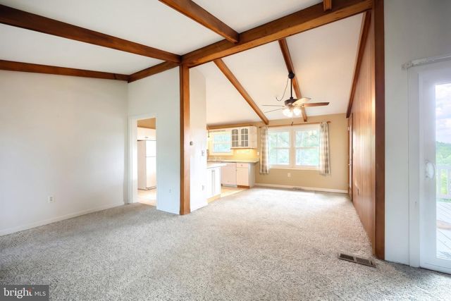 468 FAIRVIEW DR, Hanover, PA 17331
