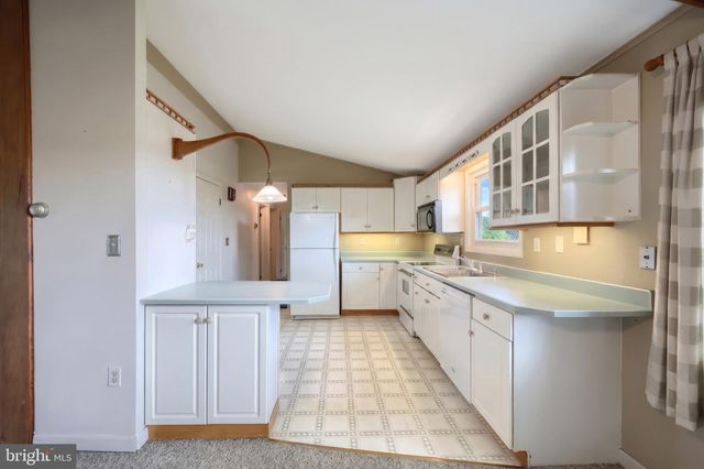 468 FAIRVIEW DR, Hanover, PA 17331