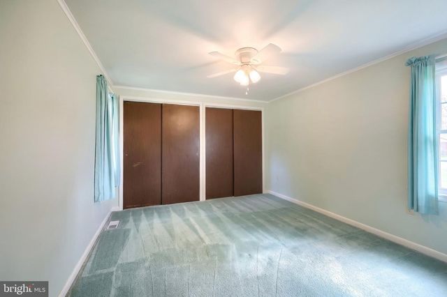 468 FAIRVIEW DR, Hanover, PA 17331