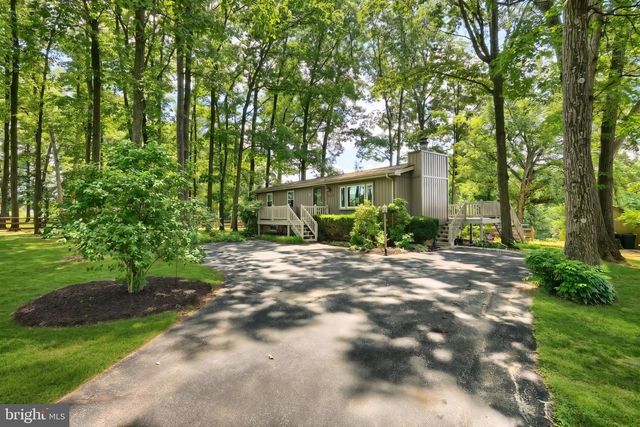 468 FAIRVIEW DR, Hanover, PA 17331