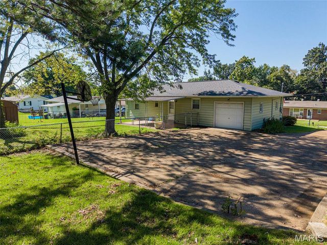1540 Roy Drive, Arnold, MO 63010