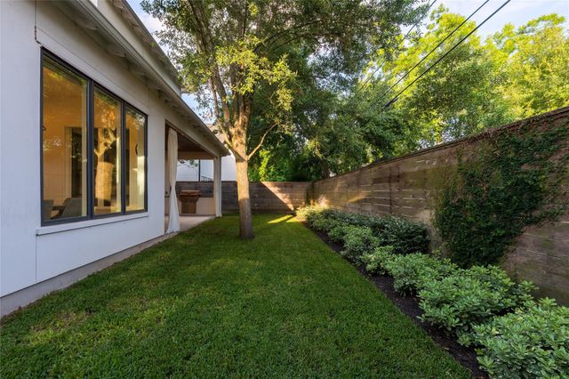 2817 Albans Road, Houston, TX 77005