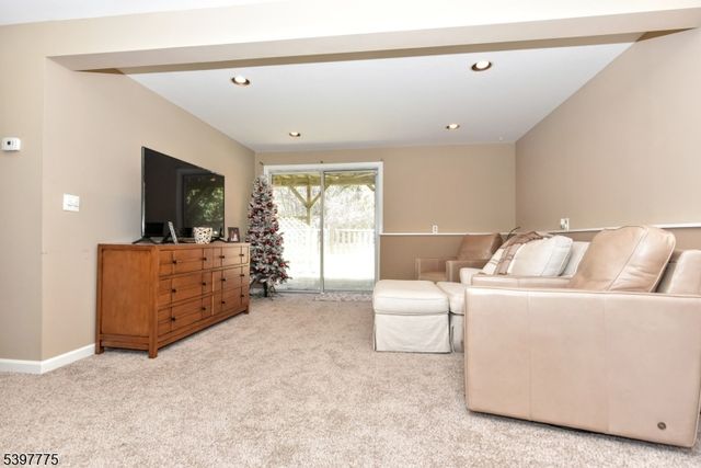 49 Broadway, West Milford Twp., NJ 07480