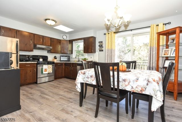 49 Broadway, West Milford Twp., NJ 07480