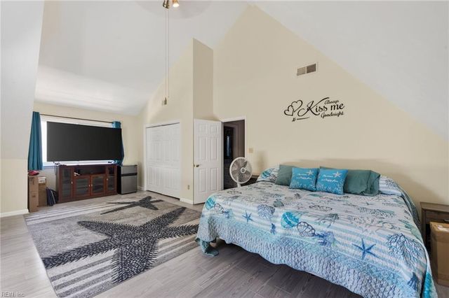 628 Surfside Ave, Virginia Beach, VA 23451