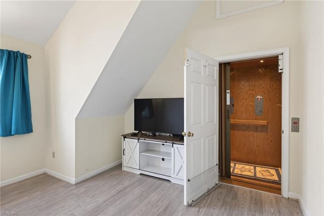 628 Surfside Ave, Virginia Beach, VA 23451