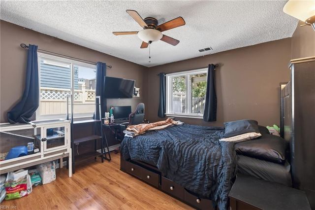 628 Surfside Ave, Virginia Beach, VA 23451