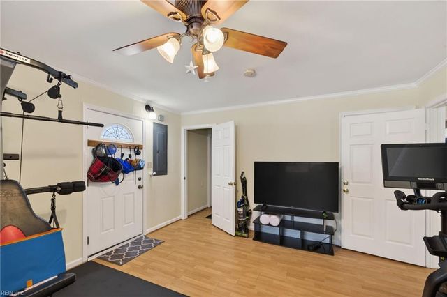 628 Surfside Ave, Virginia Beach, VA 23451