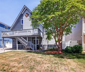 628 Surfside Ave, Virginia Beach, VA 23451
