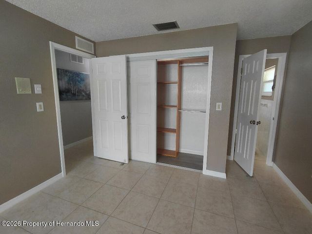 11238 Kodiak Wren Road, Weeki Wachee, FL 34614