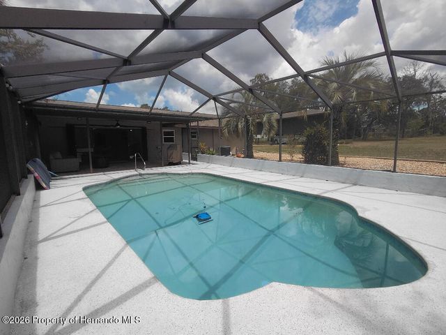 11238 Kodiak Wren Road, Weeki Wachee, FL 34614
