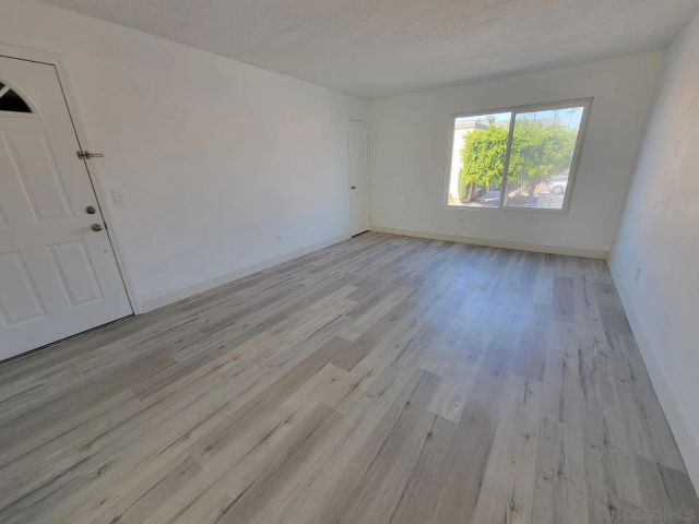 1631 Pentecost Way 5, San Diego, CA 92105