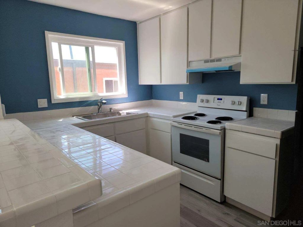 1631 Pentecost Way 5, San Diego, CA 92105