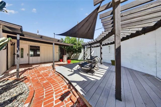 7959 Bothwell Road, Reseda, CA 91335