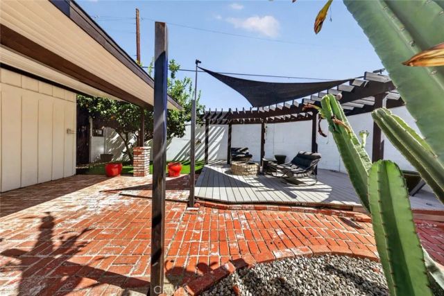7959 Bothwell Road, Reseda, CA 91335