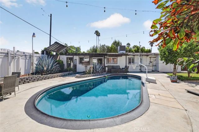 7959 Bothwell Road, Reseda, CA 91335
