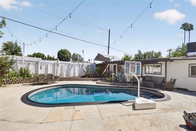 7959 Bothwell Road, Reseda, CA 91335
