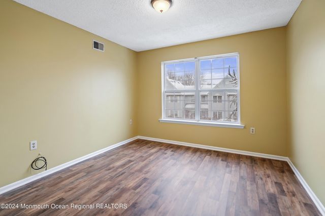 707 Hatchery Court, Freehold, NJ 07728