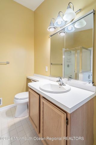 707 Hatchery Court, Freehold, NJ 07728