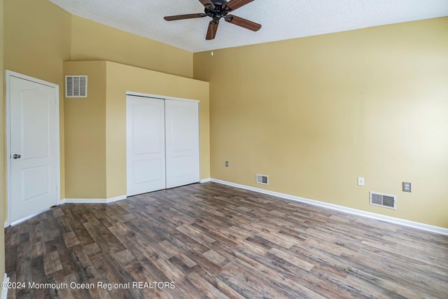 707 Hatchery Court, Freehold, NJ 07728