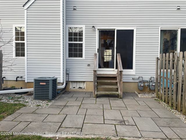 707 Hatchery Court, Freehold, NJ 07728
