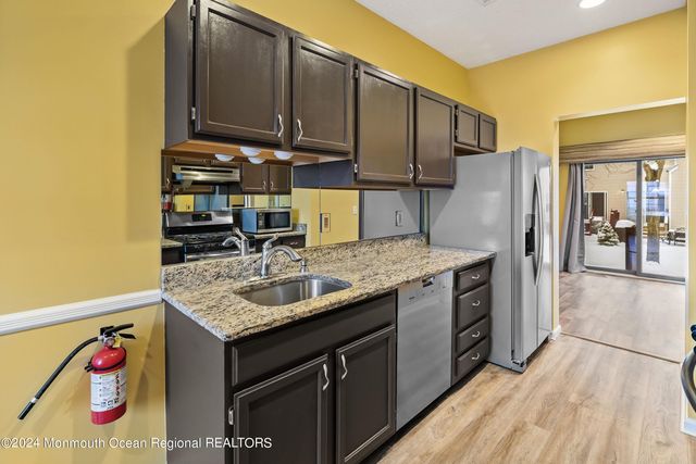 707 Hatchery Court, Freehold, NJ 07728