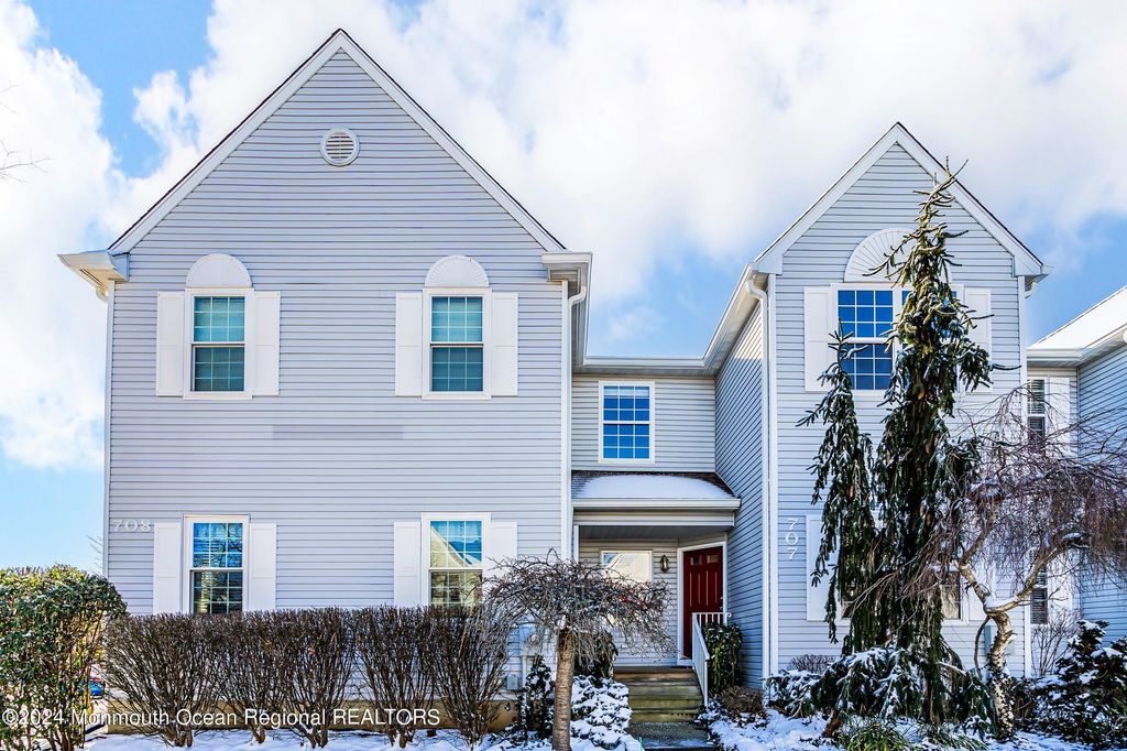 707 Hatchery Court, Freehold, NJ 07728