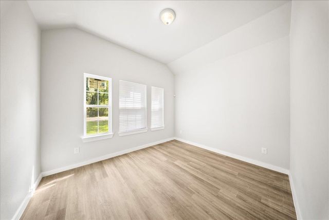 1624 E Collin ST, Corsicana, TX 75110