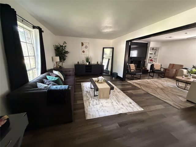 18510 Point Lookout Drive, Houston, TX 77058