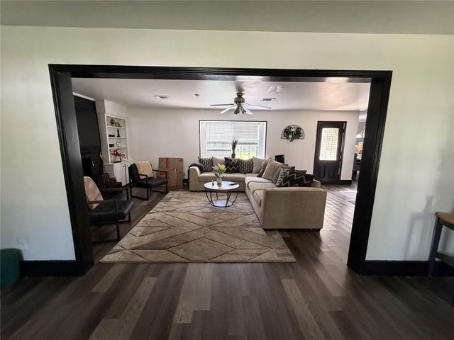 18510 Point Lookout Drive, Houston, TX 77058