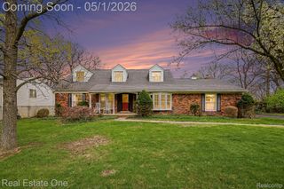 26254 Kiltartan Street, Farmington Hills, MI 48334