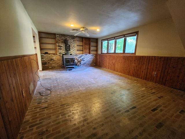28957 Linden Avenue, Lindstrom, MN 55045