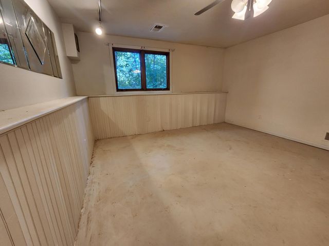 28957 Linden Avenue, Lindstrom, MN 55045