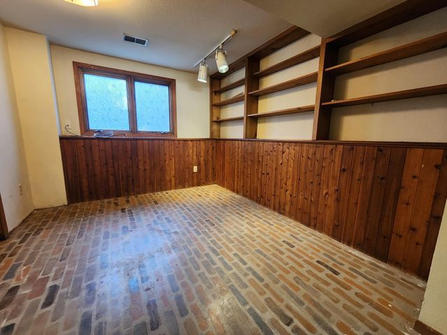 28957 Linden Avenue, Lindstrom, MN 55045