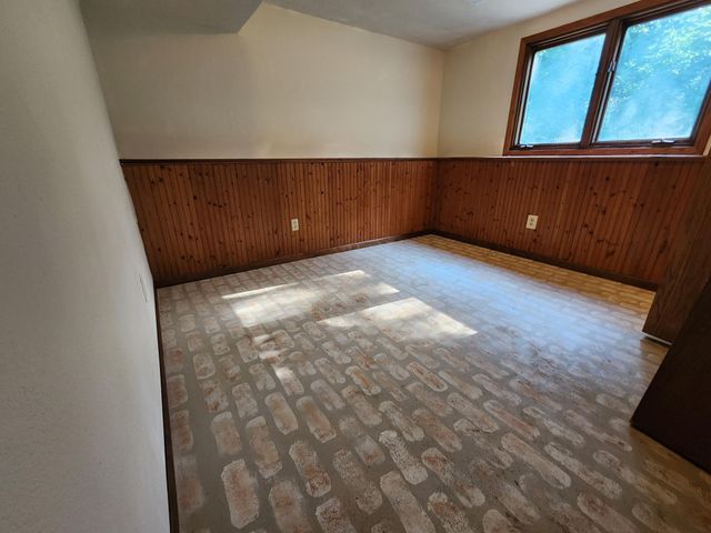 28957 Linden Avenue, Lindstrom, MN 55045
