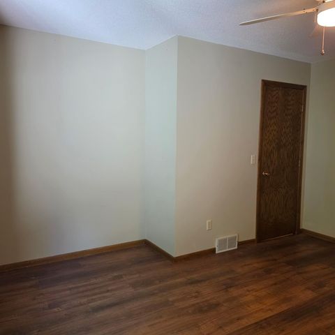 28957 Linden Avenue, Lindstrom, MN 55045