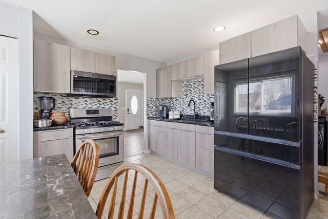 34 Sonora Drive, Montgomery, IL 60538