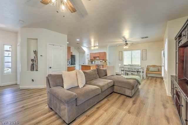 731 EASTER LILY Place, Henderson, NV 89011