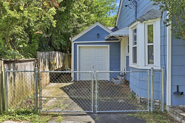 5009 Sunbeam Avenue, Chattanooga, TN 37411