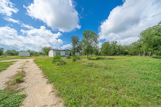 3433 Gander Slough, Kingsbury, TX 78638