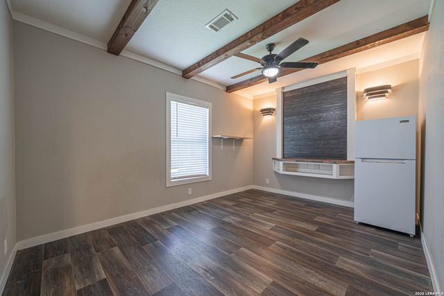 3433 Gander Slough, Kingsbury, TX 78638