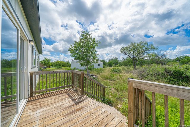 3433 Gander Slough, Kingsbury, TX 78638