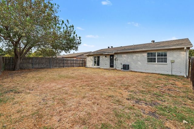 5312 Slay Drive, The Colony, TX 75056