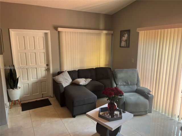 6631 SW 137th Ct 5C, Miami, FL 33183