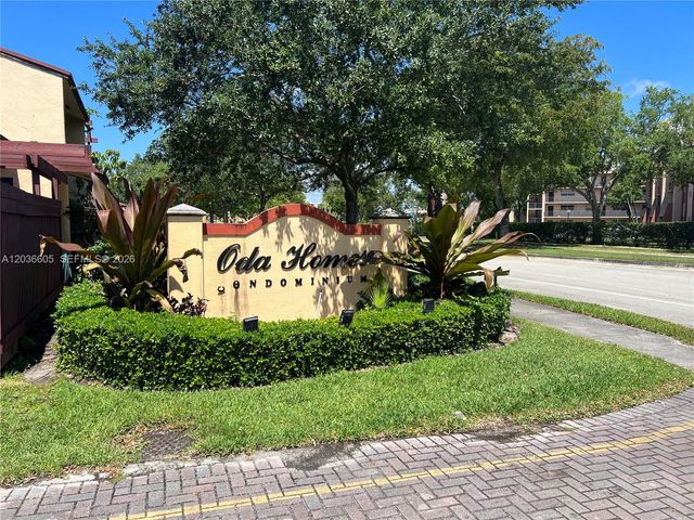 6631 SW 137th Ct 5C, Miami, FL 33183